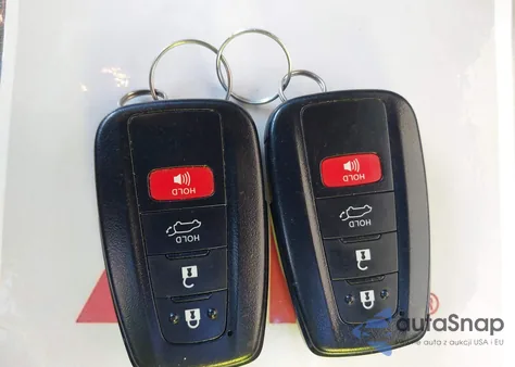 2021 Toyota Highlander Le из США, поврежденный, VIN 5TDZZRAH6MS035229